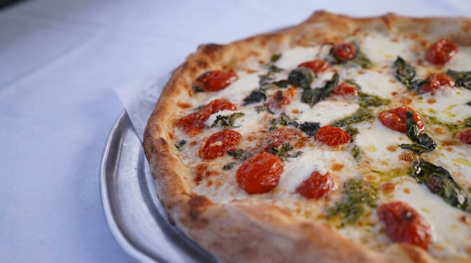 Give the gift of good pizza